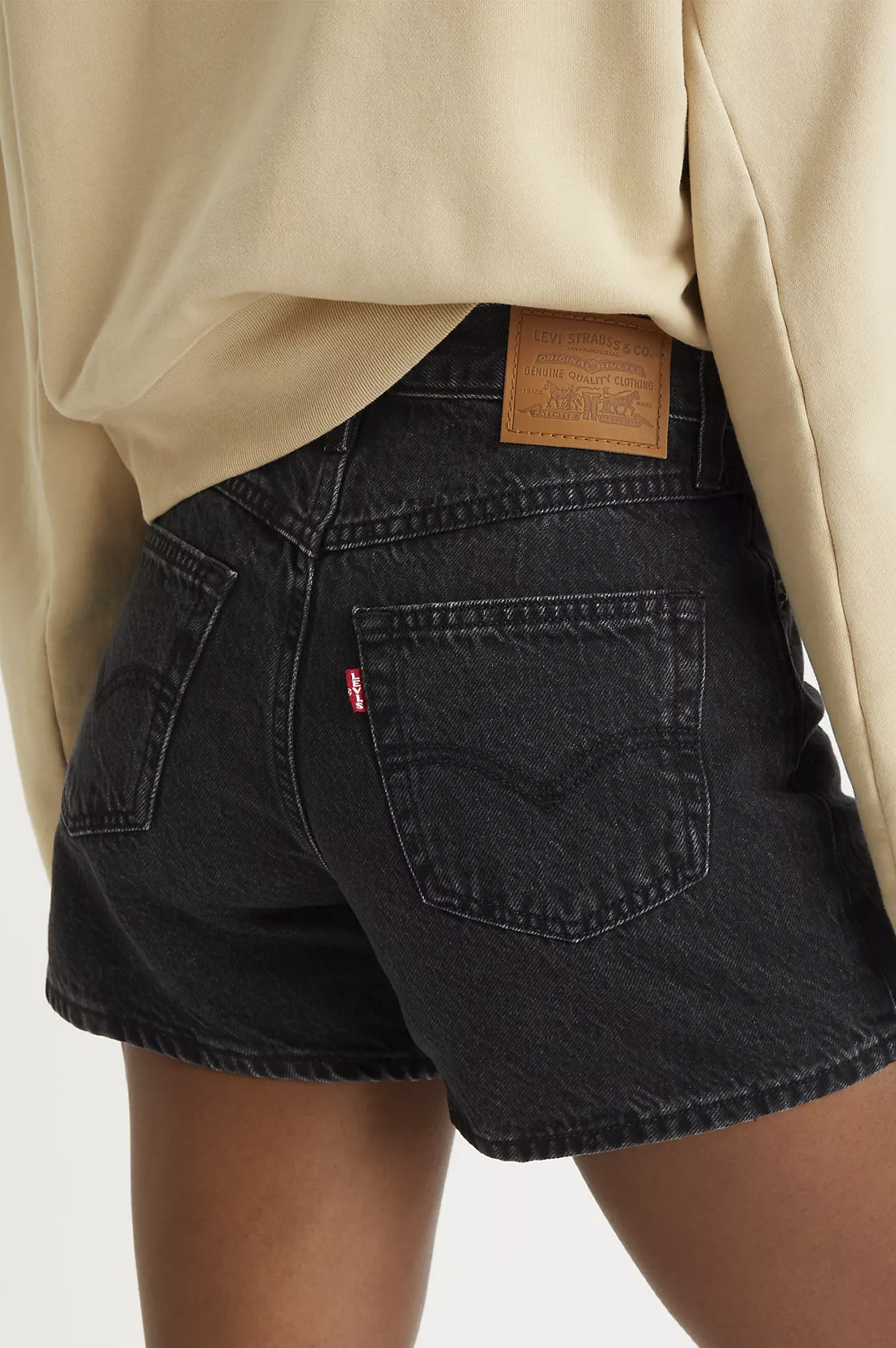 Women's Levi's 80's Mom Short in Not To Interrupt