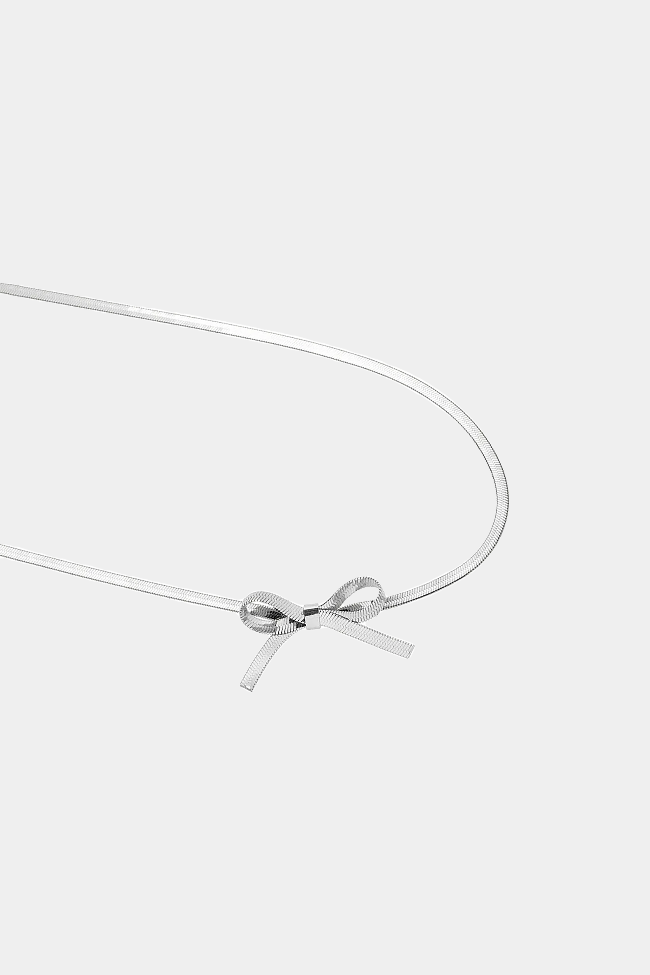 Tiny Bow Choker in Silver
