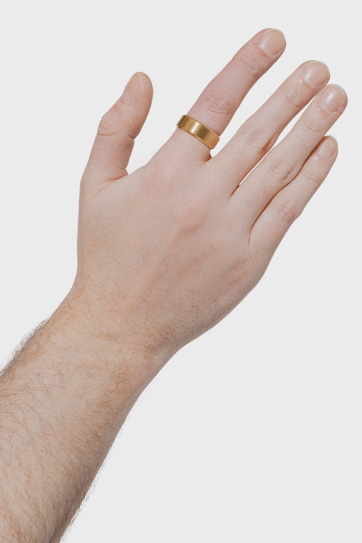 Classic Band Ring in Gold