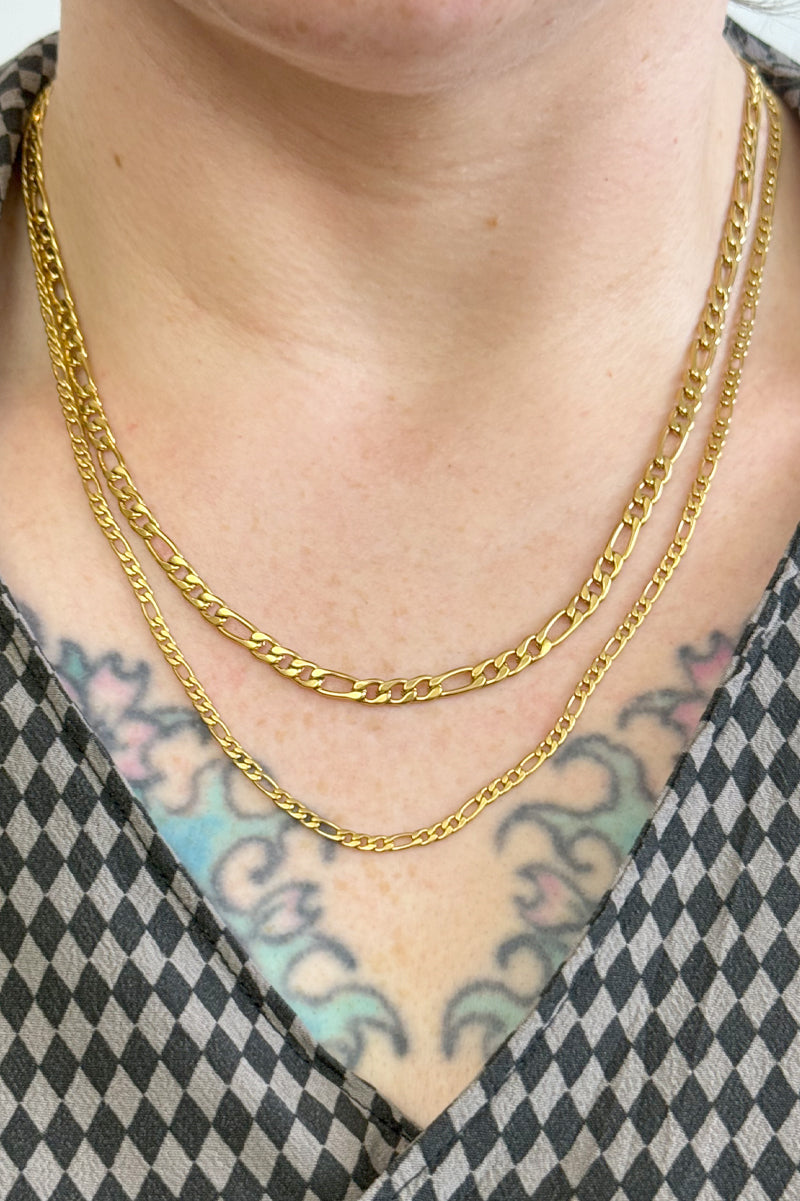 Delicate Figaro Chain in Gold