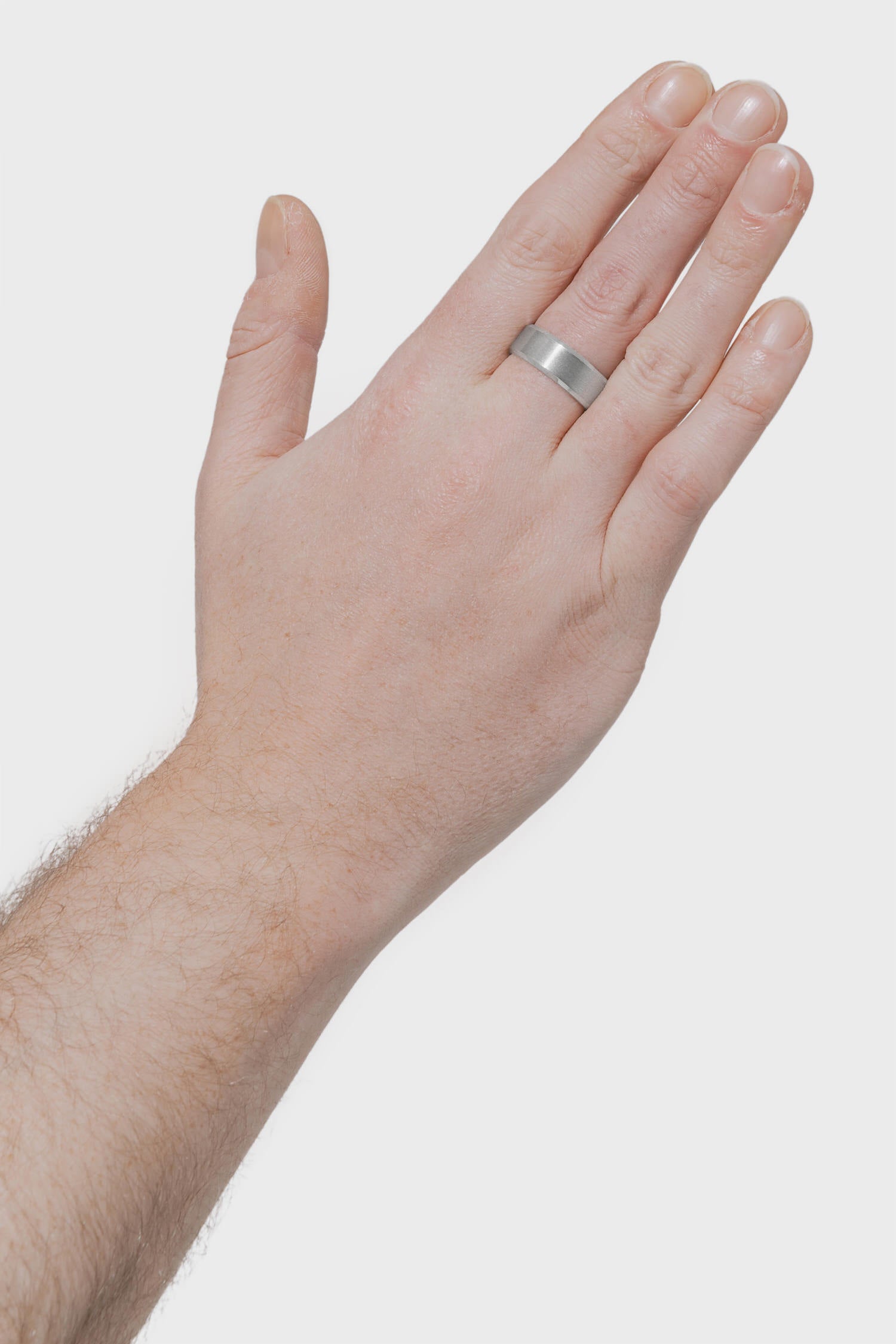 Classic Band Ring in Silver