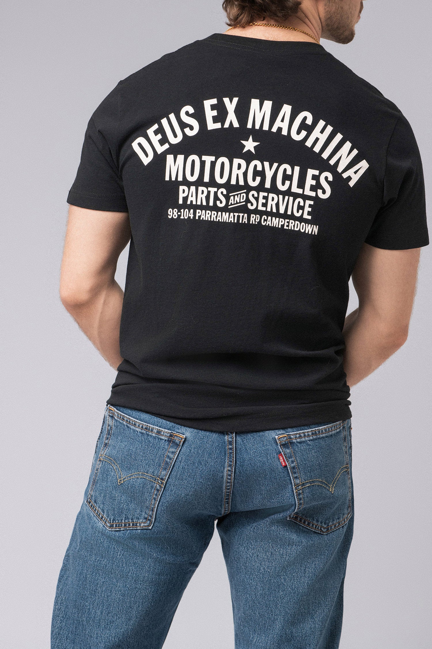 Deus Ex Machina THE BLOODNOK TEE - BLACK  Men \ Men's clothing \ T-shirts  Men \ Men's clothing \ Categories Brands \ #Marki - 2 \ Deus Ex Machina