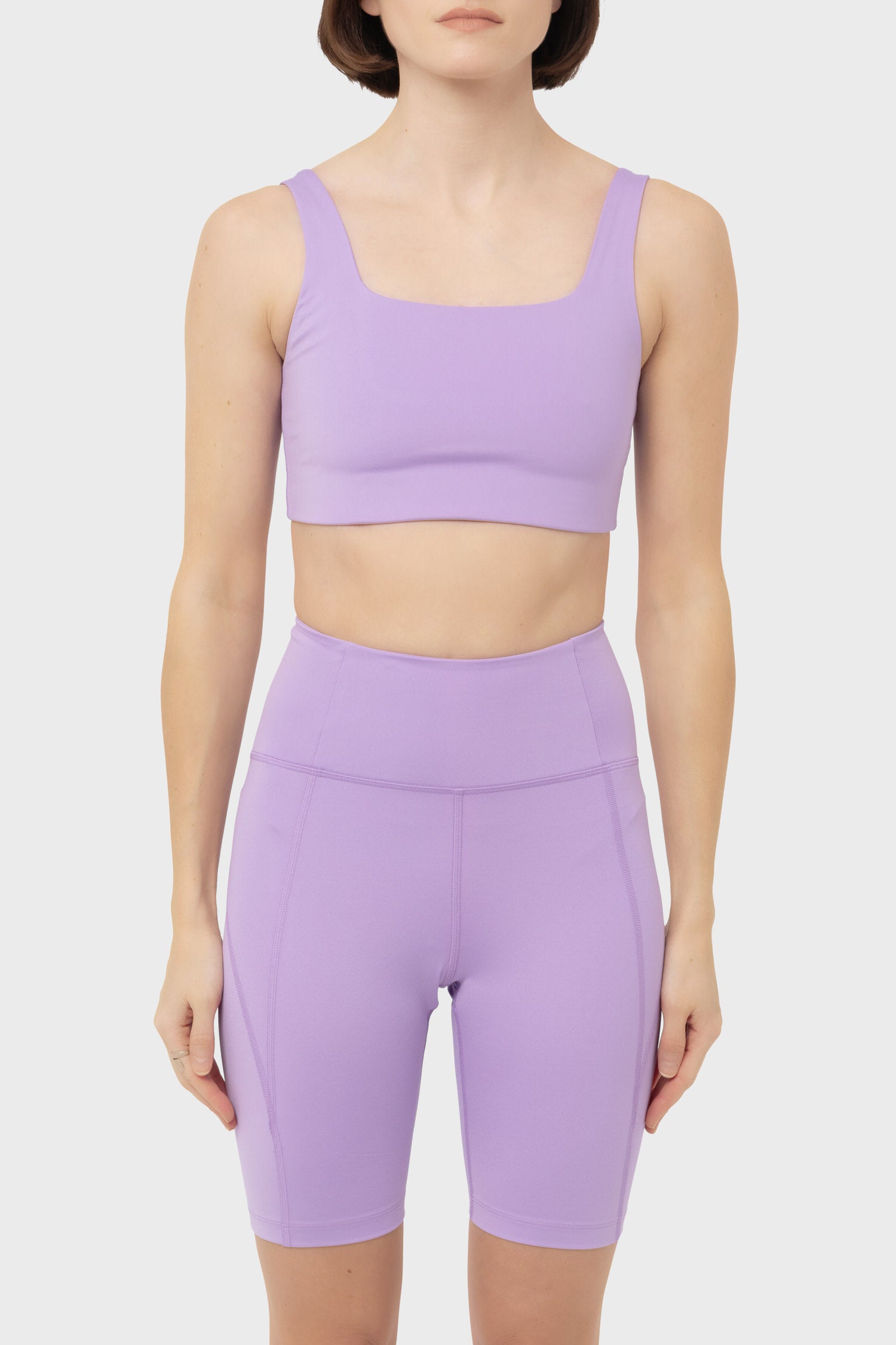 Girlfriend Collective TOMMY SQUARE NECK - Medium support sports bra - plum/purple  