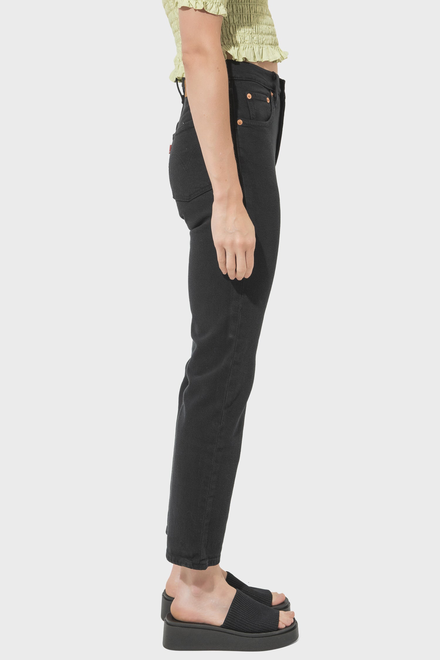 Women's Levi's 501 Crop in Black Sprout